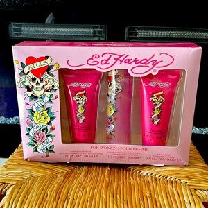 Ed Hardy love kills gift set
